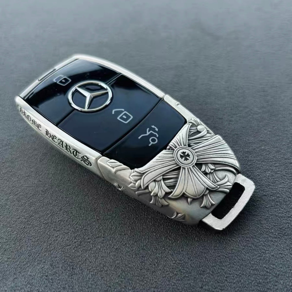 Mercedes-Benz Silver Key Case [Last Generation] – Silver Ignition